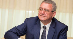 UEFA, Duka: "Il Napoli non ha rispettato il regolamento, con 13 giocatori negativi le partite si giocano tutte! In Europa League..."