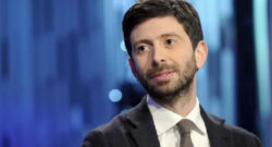 Coronavirus Italia, Speranza: "Riaperture? No ad aprile, neanche in estate sarà "liberi tutti"! Entro fine giugno vaccinati tutti gli over 60"