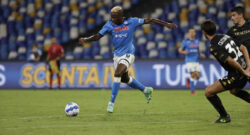 Insidia Premier su Osimhen! Tuttosport: ci sono club che hanno deciso di seguirlo per tutta la stagione! L’attacco del Napoli è uno tra i più competitivi d’Europa