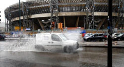 Allerta meteo, Napoli-Cremonese a rischio rinvio! Ipotesi porte chiuse, decisione alle 17:40